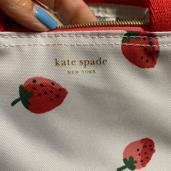 Kate Spade Insulated Lunch Tote Cooler Thermal Bag - New Pink 🍓 Print!! - Picture 2 of 9